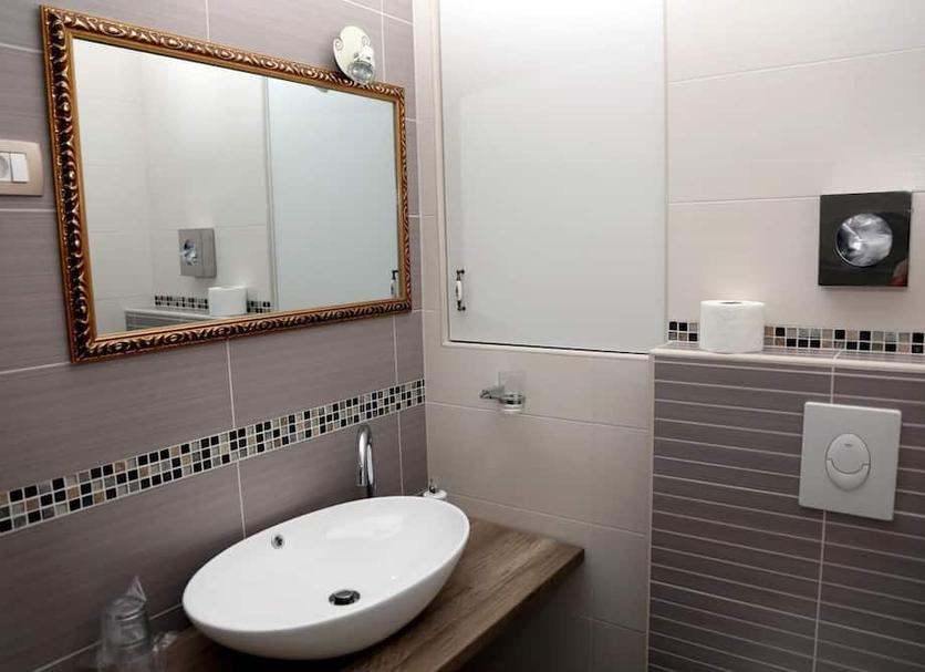 Bathroom Photo