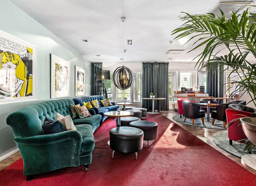 Lounge Photo