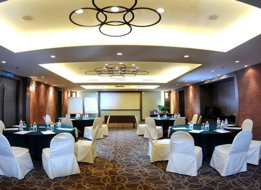 Banquet hall Photo