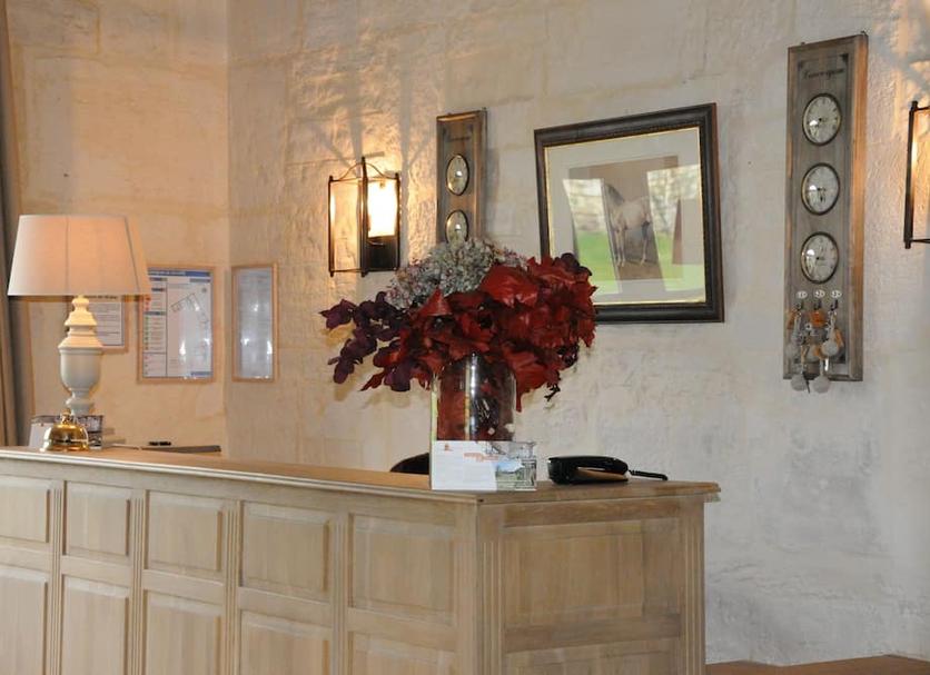 Front desk Photo