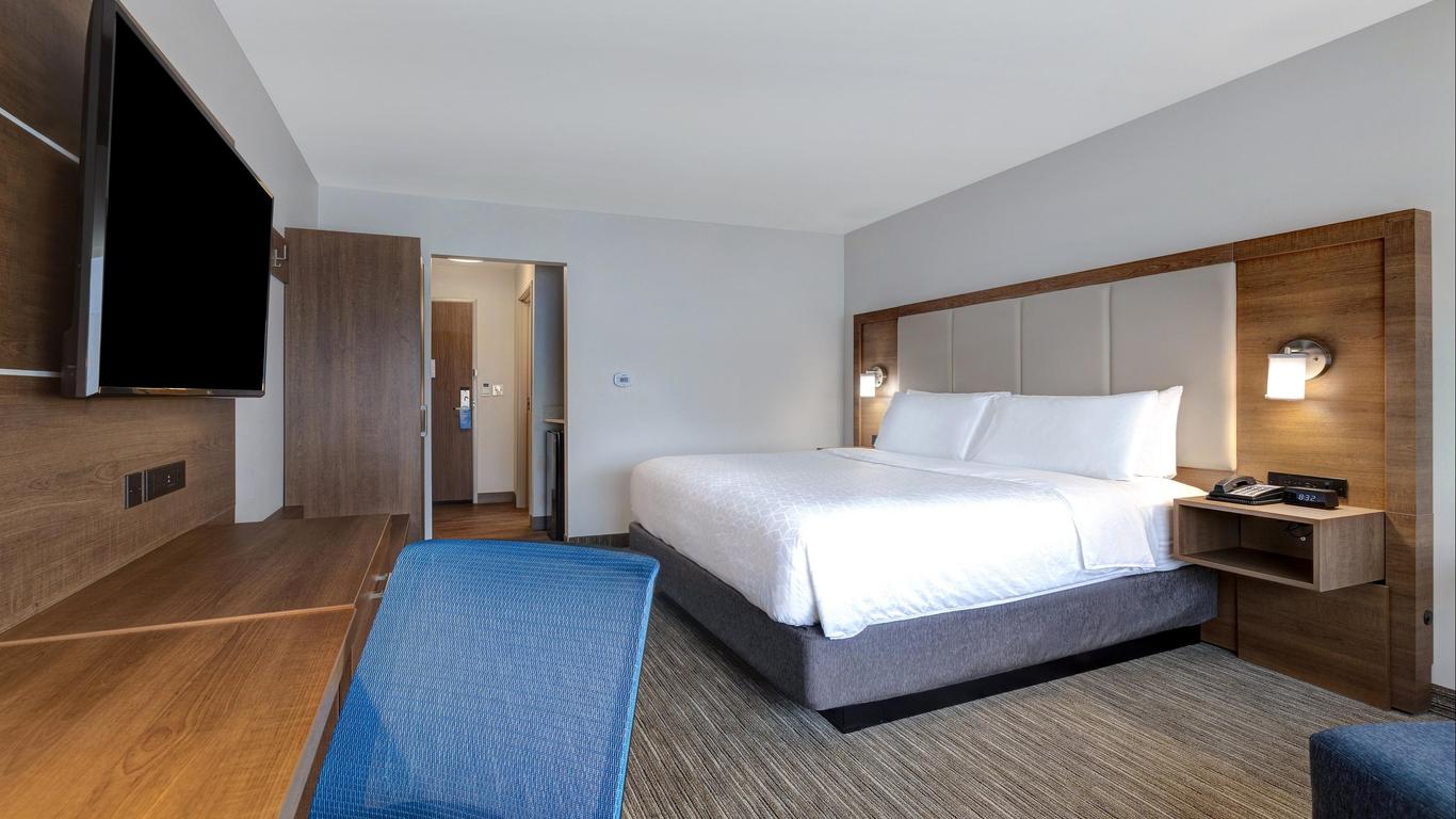 Holiday Inn Express & Suites Ann Arbor - University South