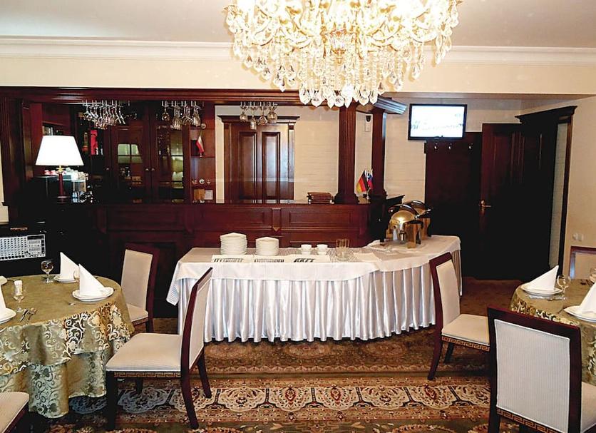 Restaurant Photo