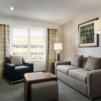 Homewood Suites by Hilton Kansas City-Airport