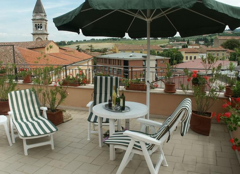 Balcony Photo