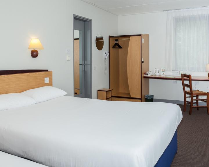 hotel campanile dartford 52 dartford hotel deals reviews kayak
