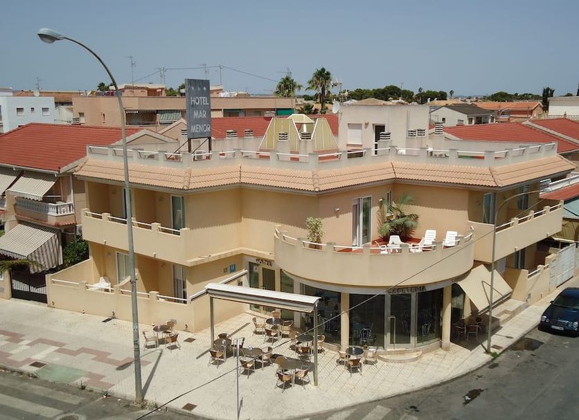 Hotel Mar Menor in Santiago de la Ribera, street view of a corner hotel with rooftop terrace