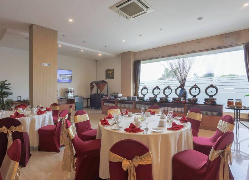 Banquet hall Photo