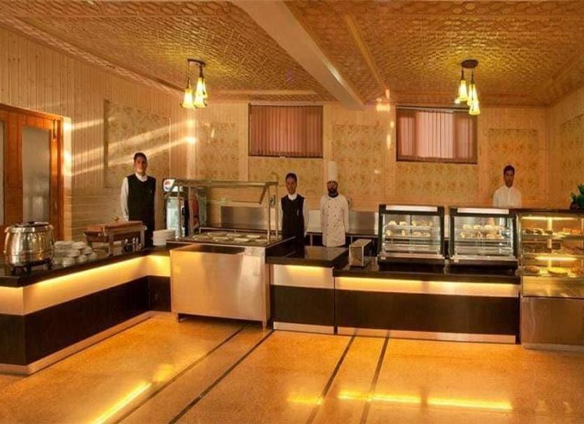 Buffet Photo