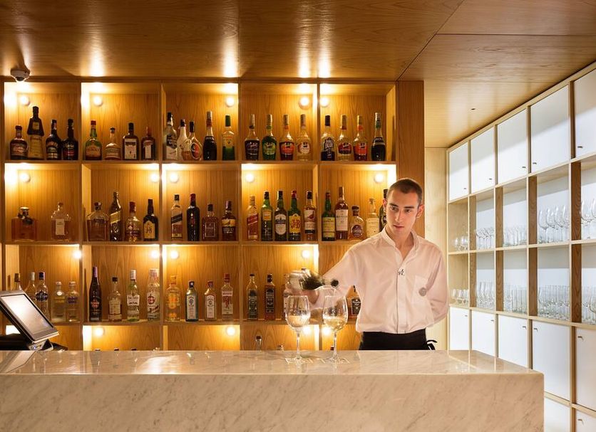 Bar Photo