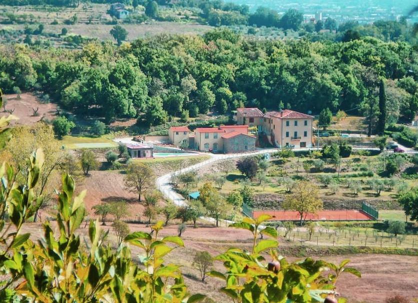 Outdoors view Photo