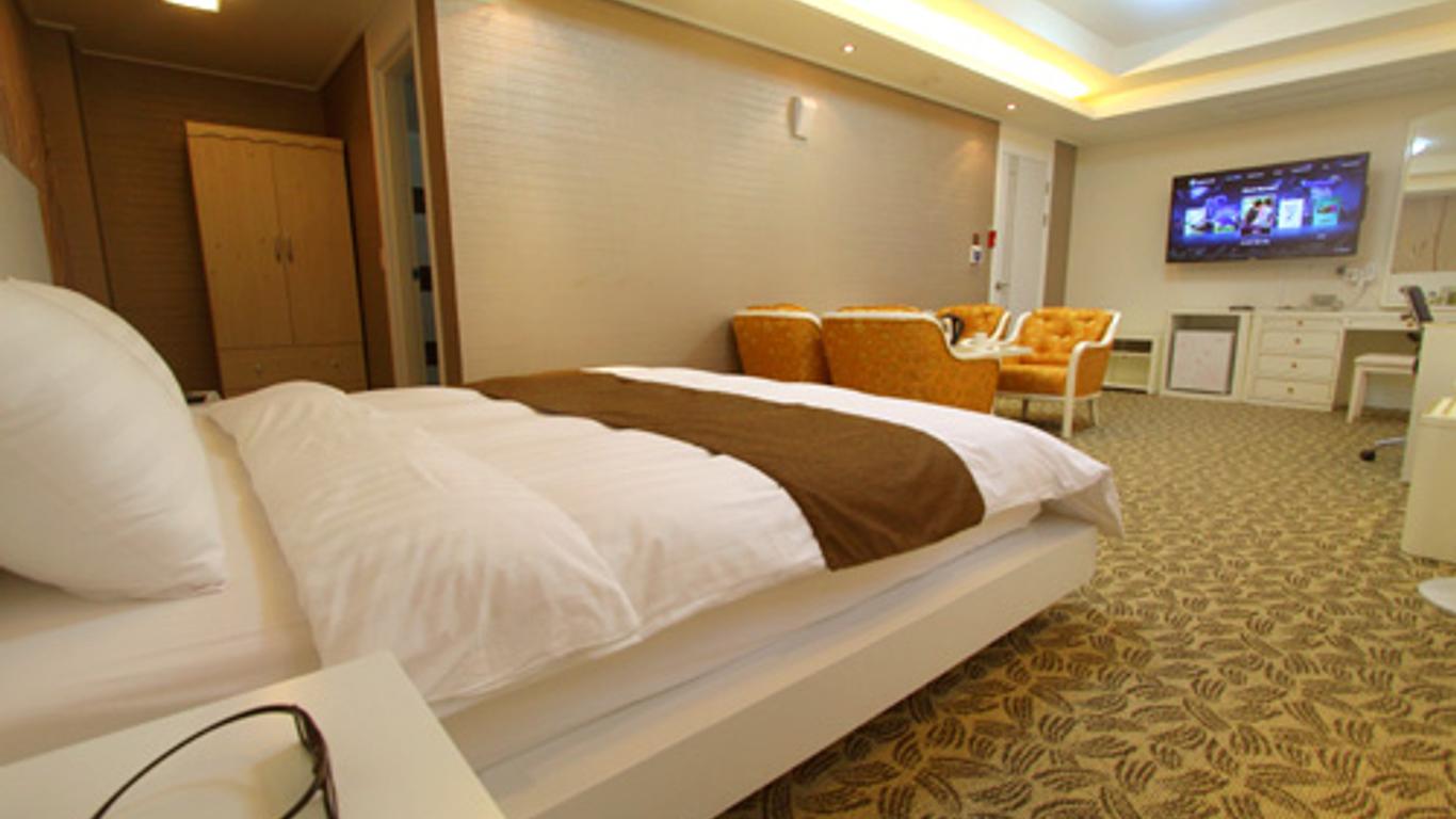 Dangjin Tourist Hotel
