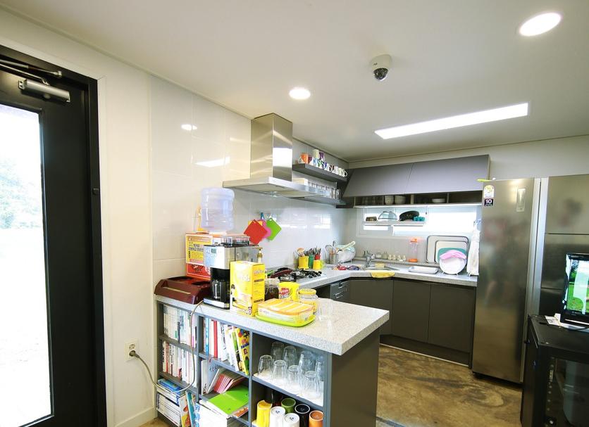 Kitchen Photo