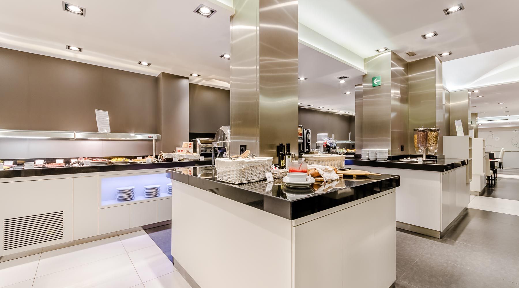 Hotel Ciutadella from 77. Barcelona Hotel Deals & Reviews KAYAK