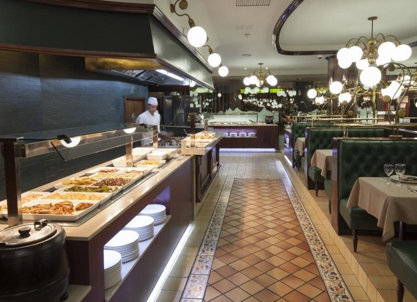 Restaurant Photo