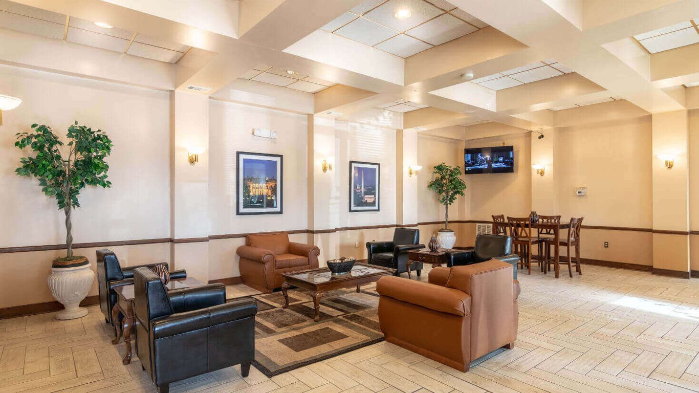 Master Suites Hotel 122 Waldorf Hotel Deals Reviews - Kayak