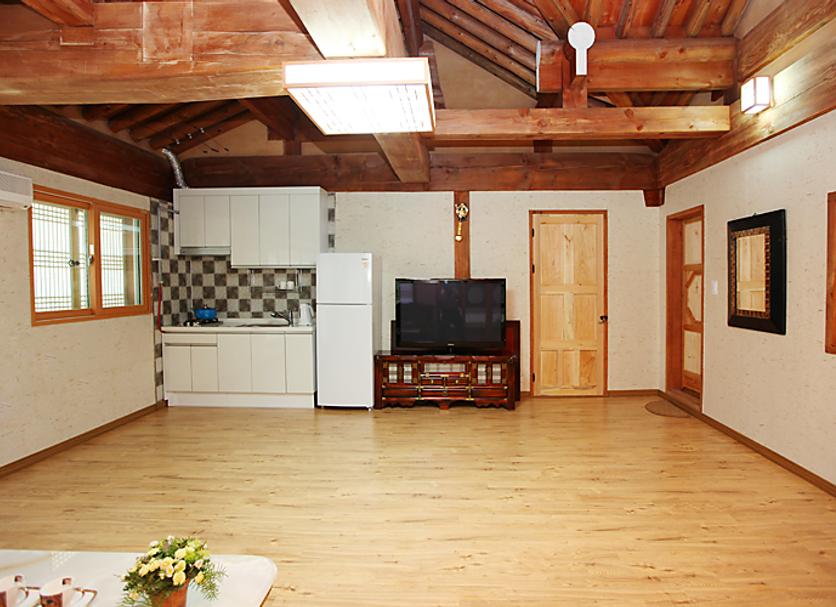 Kitchen Photo