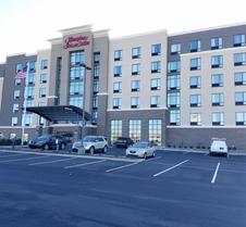 newport cincinnati hampton suites inn kayak