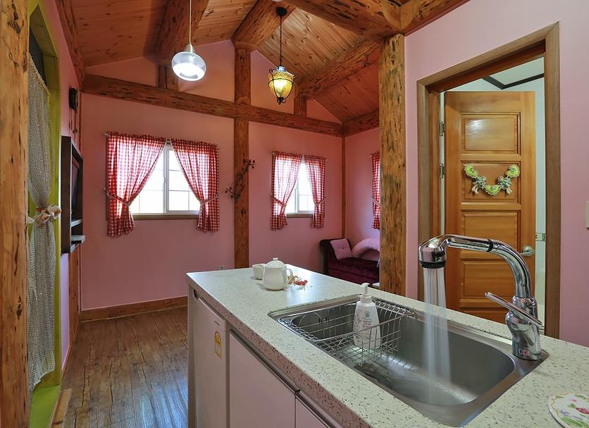 Kitchen Photo
