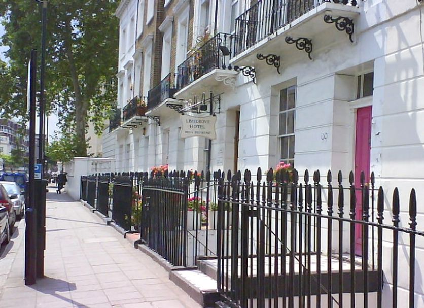 Hotel Entrance Photo