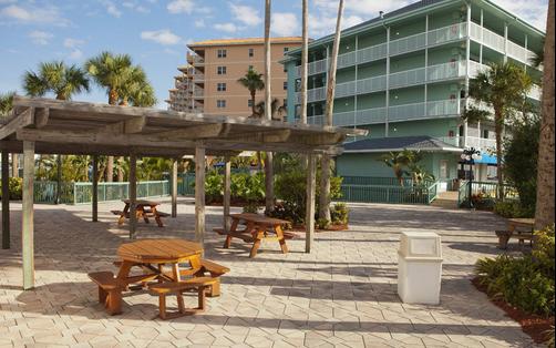 Clearwater Beach Hotel Suites - Clearwater Beach - Building