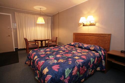 Bluffs Inn Bessemer - Bessemer - Bedroom