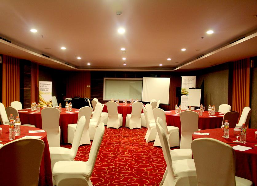 Banquet hall Photo