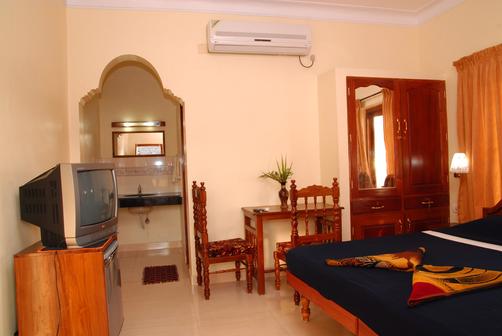 Hotel Sea View Palace - Kovalam - Bedroom