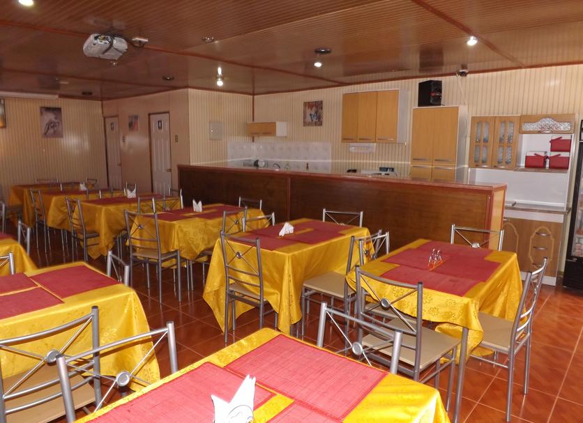 Dining room Photo