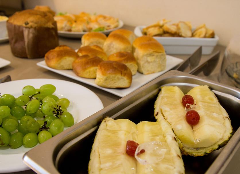 Buffet Photo