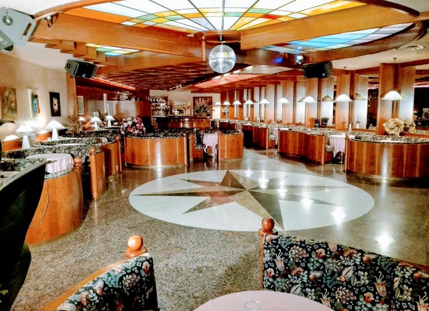 Bar Photo