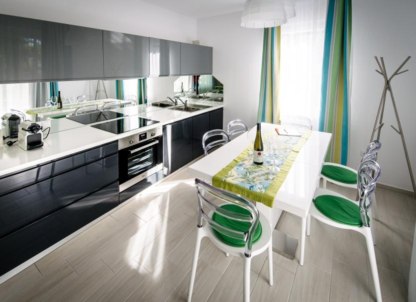 Kitchen Photo