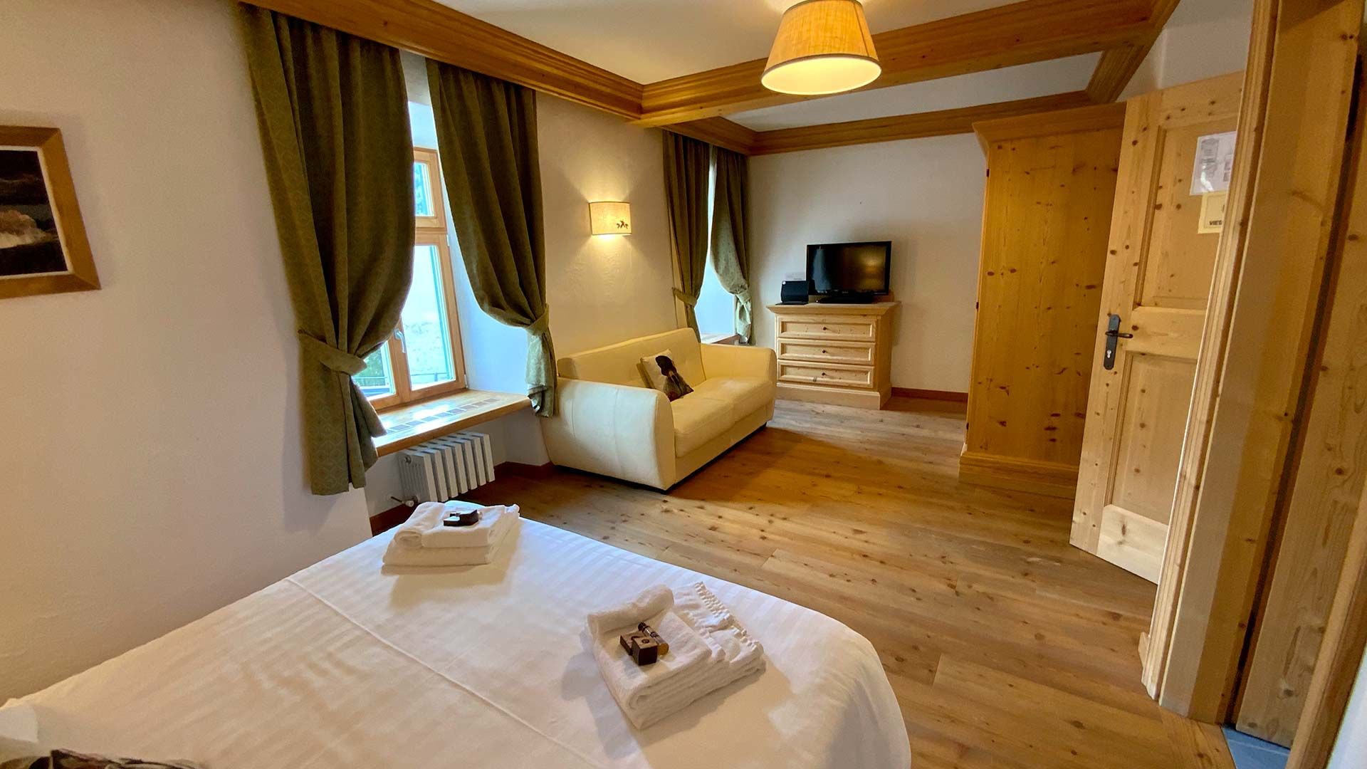 Room amenity