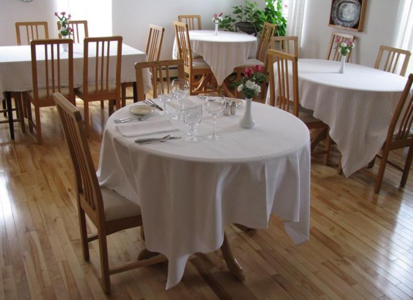 Dining room Photo
