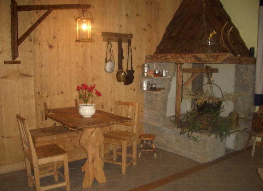 Dining room Photo