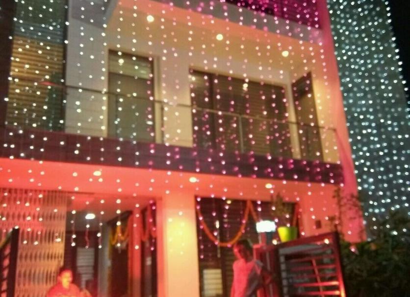Hotel Entrance Photo