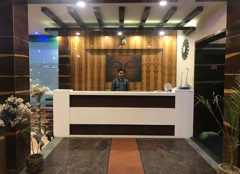 Front desk Photo