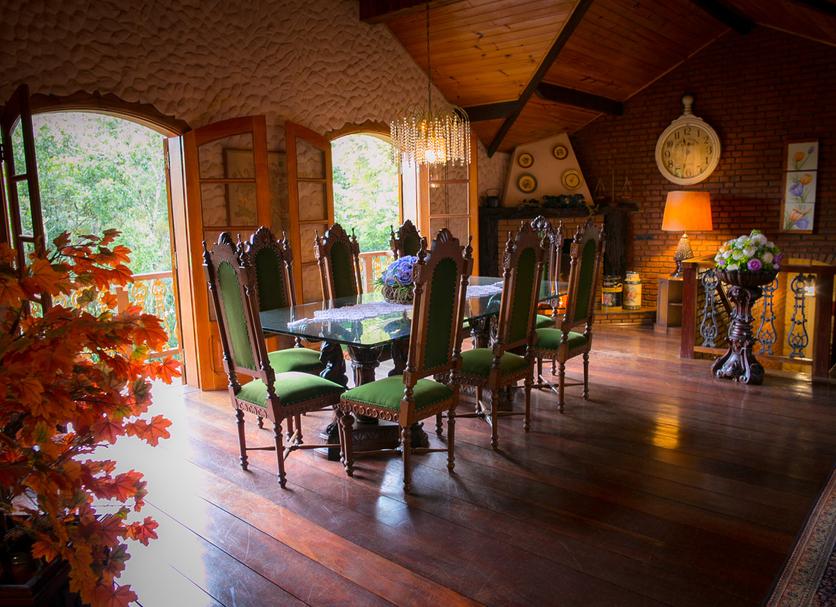 Dining room Photo