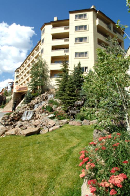 Elevation Hotel and Spa - Crested Butte - Building