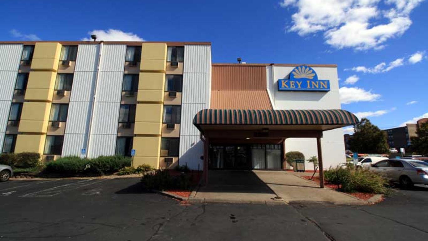 Roseville Key Inn&Suites