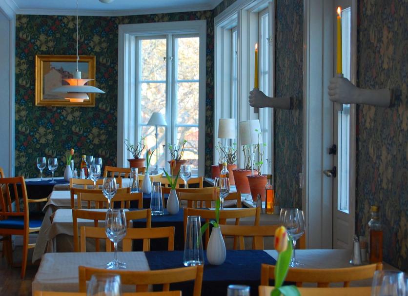 Restaurant Photo