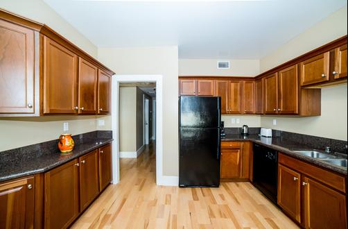 Hollywood Walk Apartment - Los Angeles - Kitchen