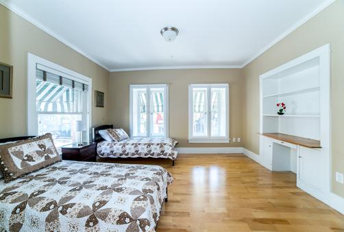 Hollywood Walk Apartment - Los Angeles - Bedroom