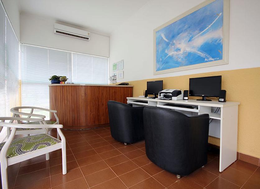 Business center Photo