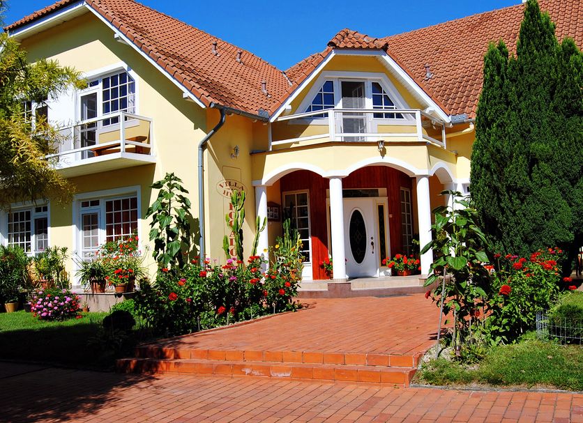 Hotel Entrance Photo