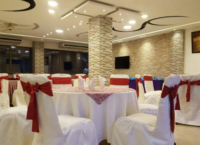 Banquet hall Photo