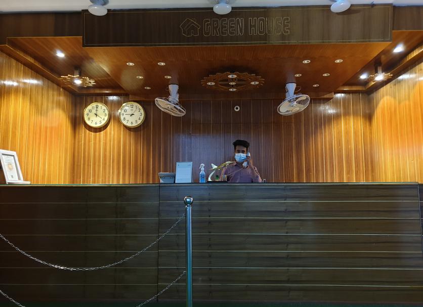 Front desk Photo