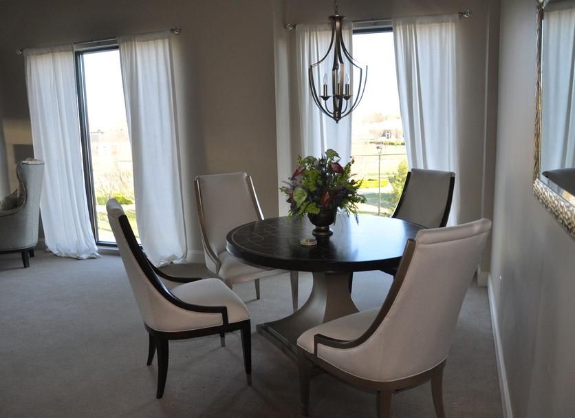 Dining room Photo