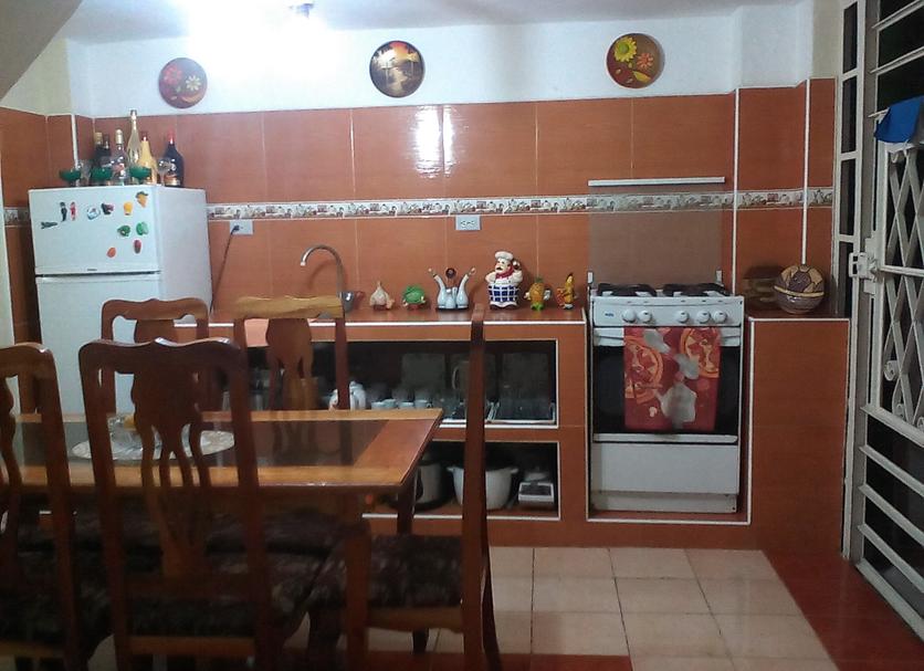 Kitchen Photo