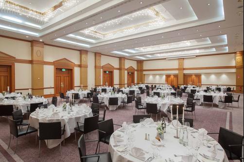 Park Inn by Radisson Berlin Alexanderplatz - Berlin - Attractions