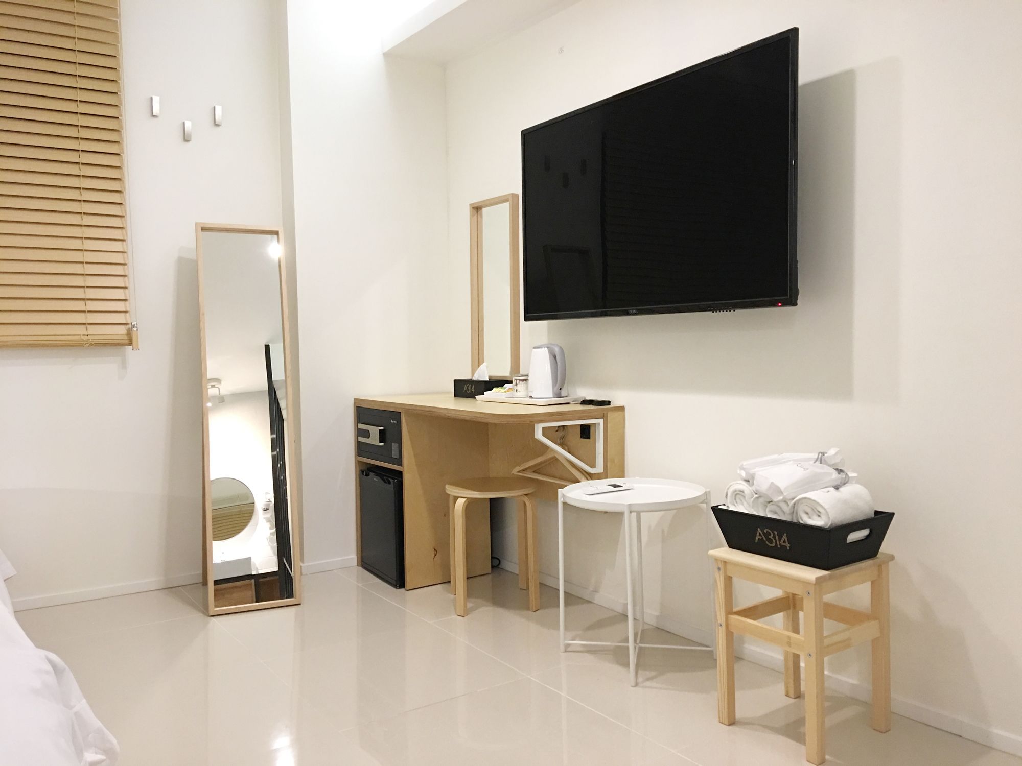 Room amenity
